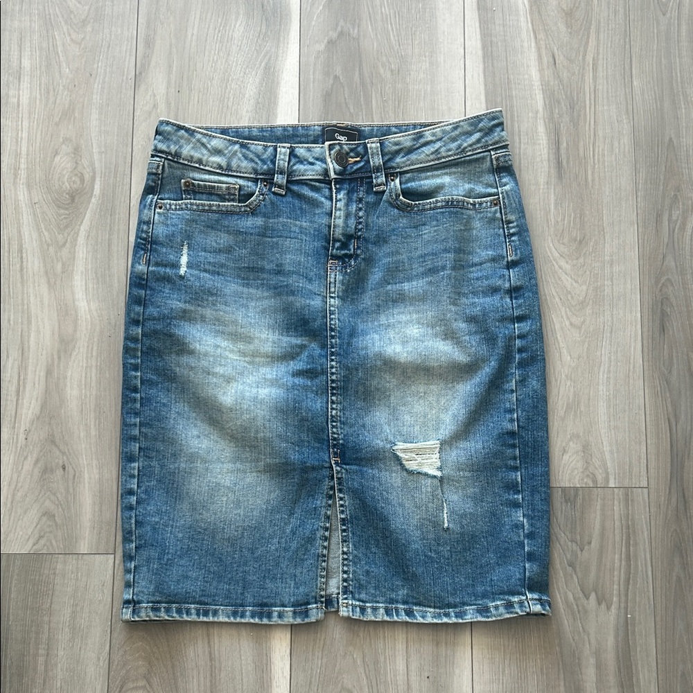 GAP Distressed Slim Straight Blue Denim Skirt Size 2